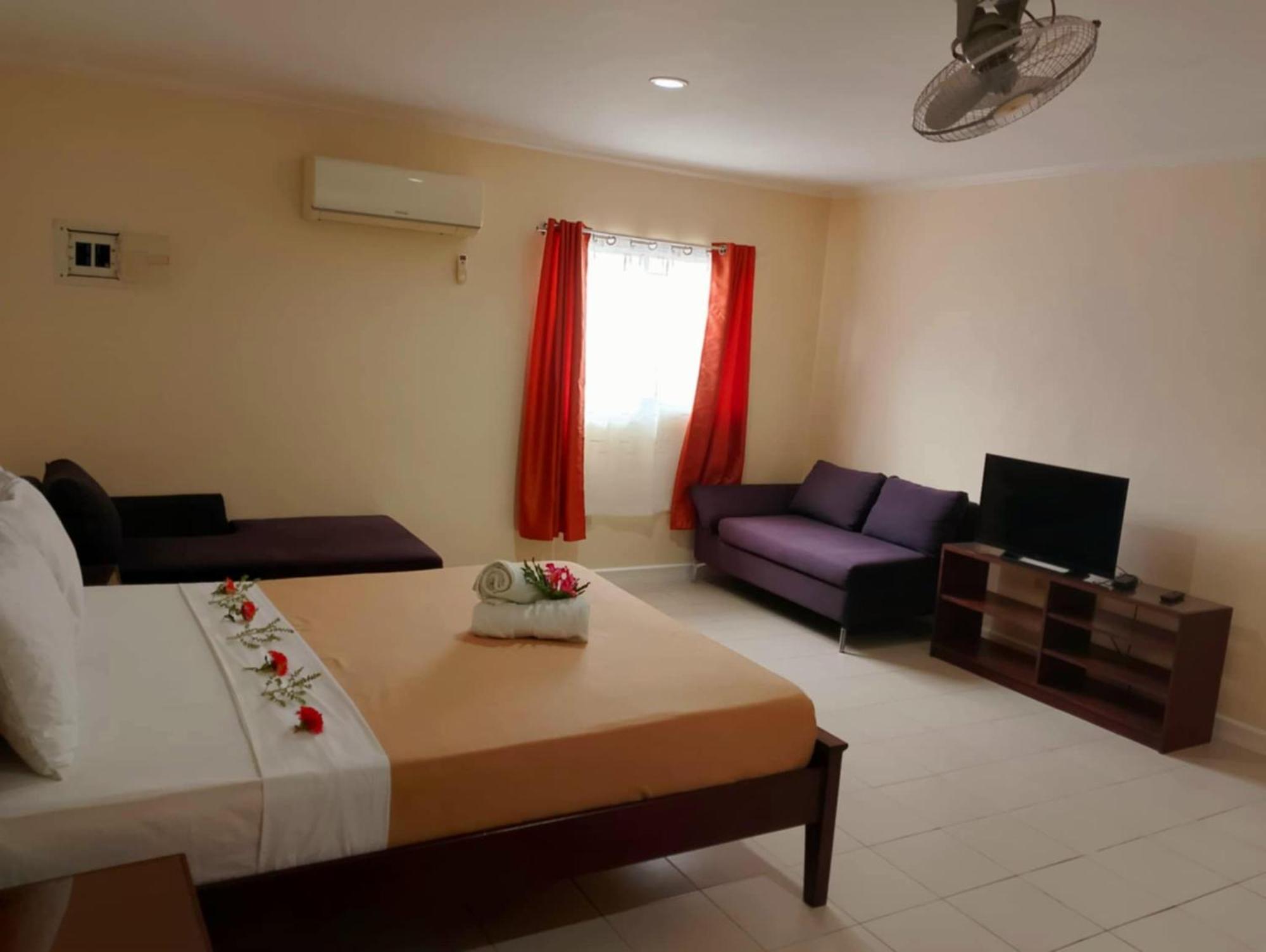 Villa Del Pueblo Inn Panglao Exterior foto
