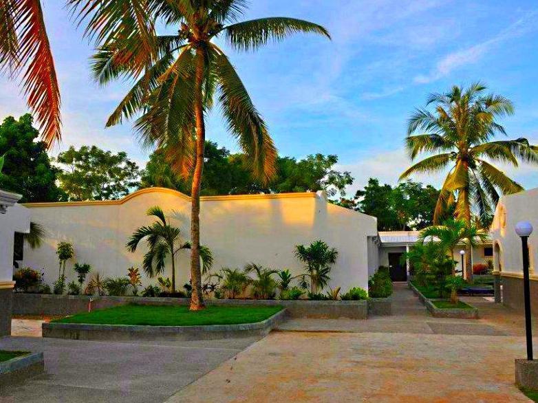 Villa Del Pueblo Inn Panglao Exterior foto